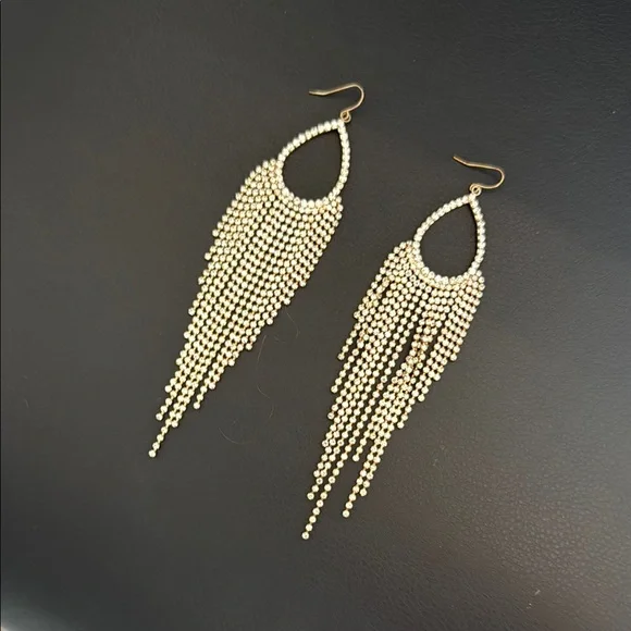 Elegant Gold Beaded Dangle Earrings - Picture 5 of 10